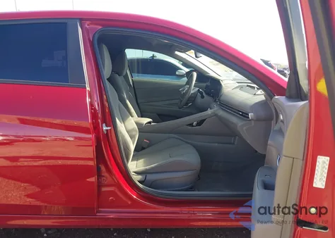 2023 Hyundai Elantra Sel z USA, uszkodzony, nr VIN KMHLS4AG1PU623460